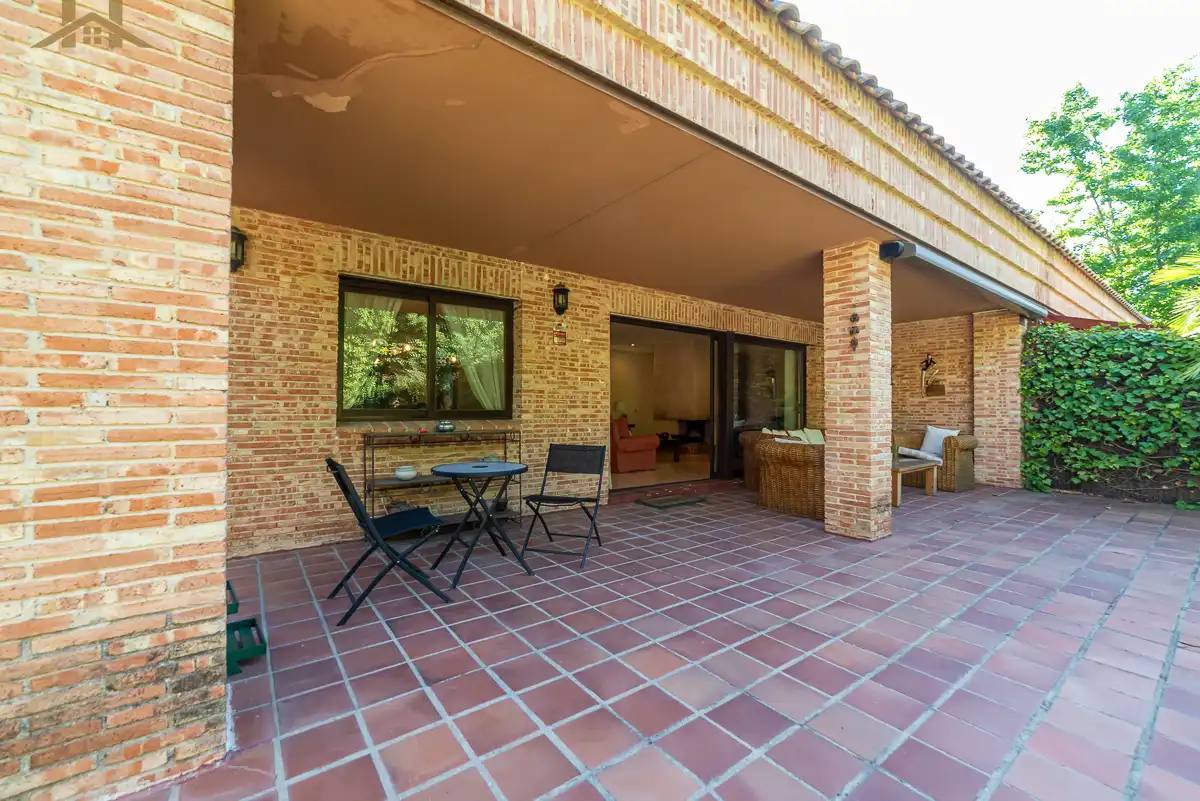 Terrace of Detached homes for sale in Villanueva del Pardillo  with Air Conditioner, Heating and Private garden
