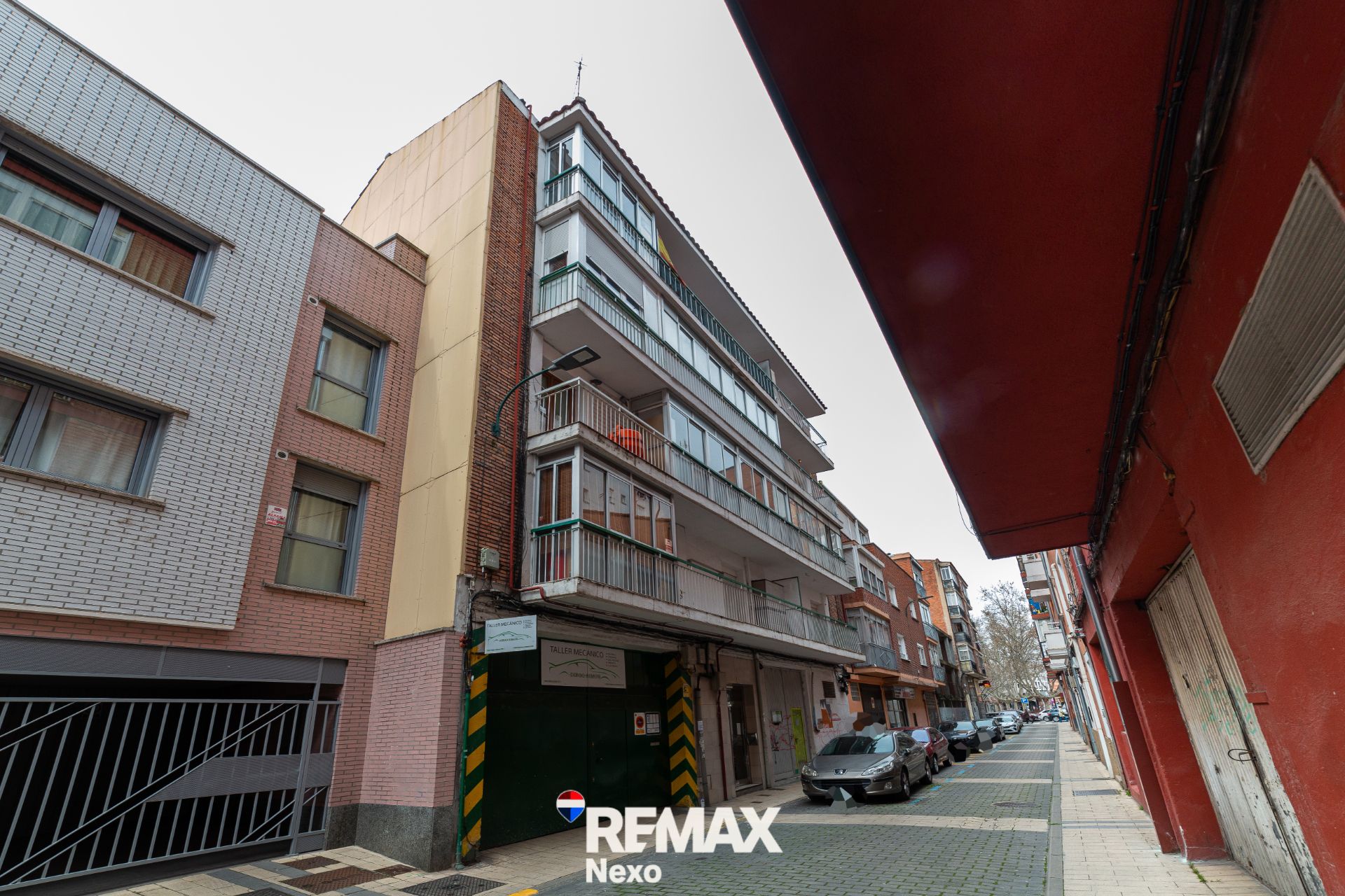 Exterior view of Flat for sale in Valladolid Capital  with Heating, Furnished and Oven