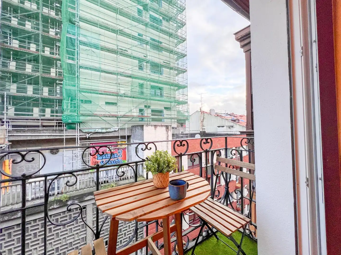 Terraza de Piso en venta en Bilbao  con Calefacción, Amueblado y Horno