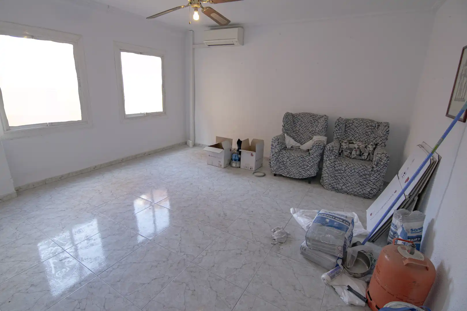 Sala de estar de Casa o chalet en venta en Barcelona con Aire acondicionado y Terraza