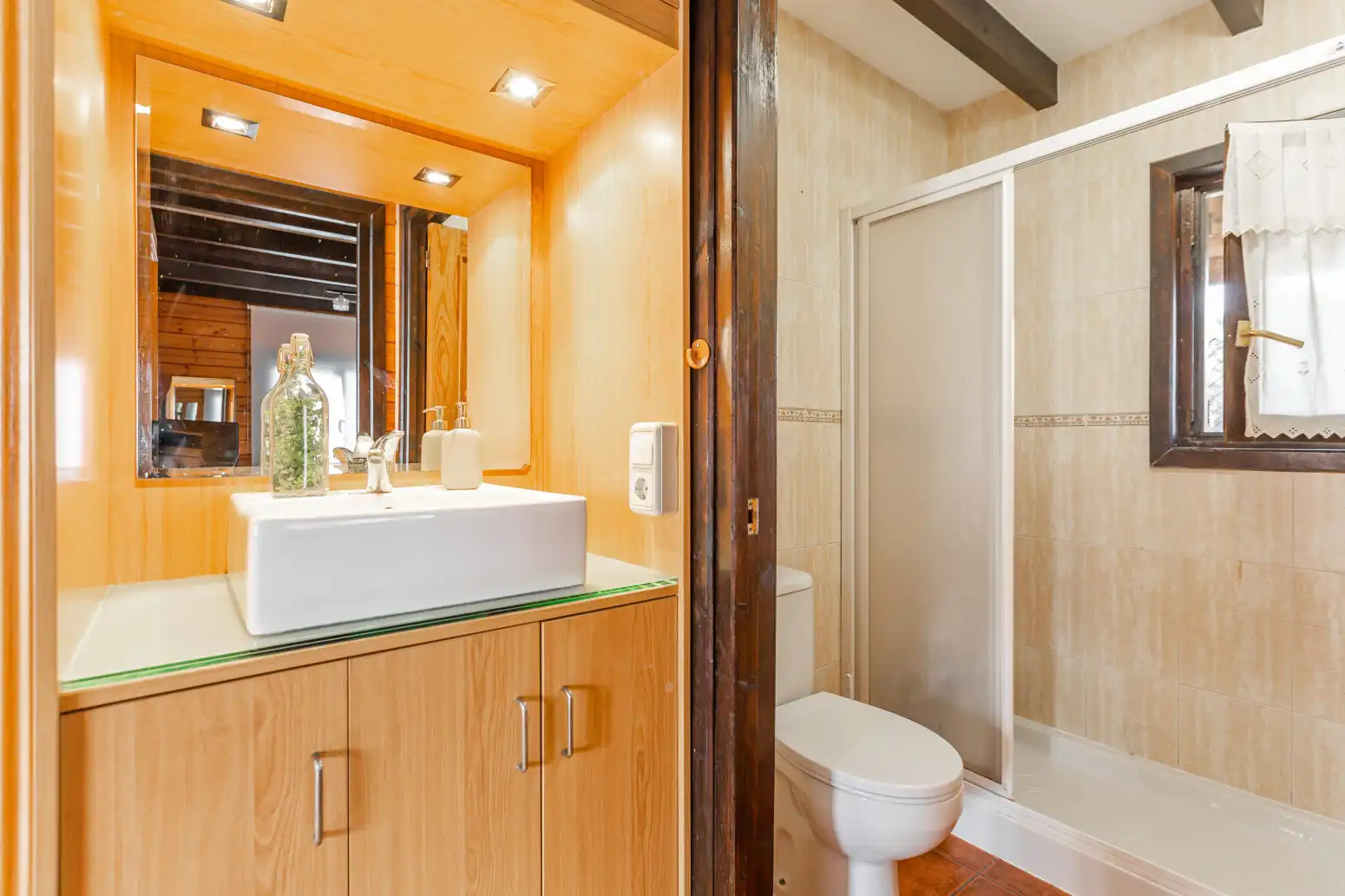 Baño de Casa o chalet en venta en Ayegui / Aiegi con Aire acondicionado, Calefacción y Jardín privado