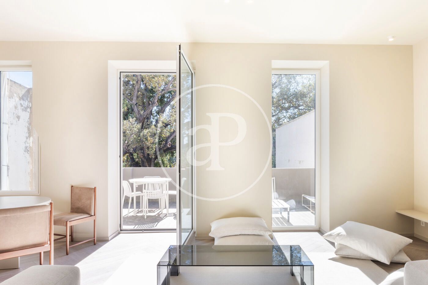 Bedroom of Attic to rent in  Valencia Capital  with Air Conditioner, Heating and Private garden