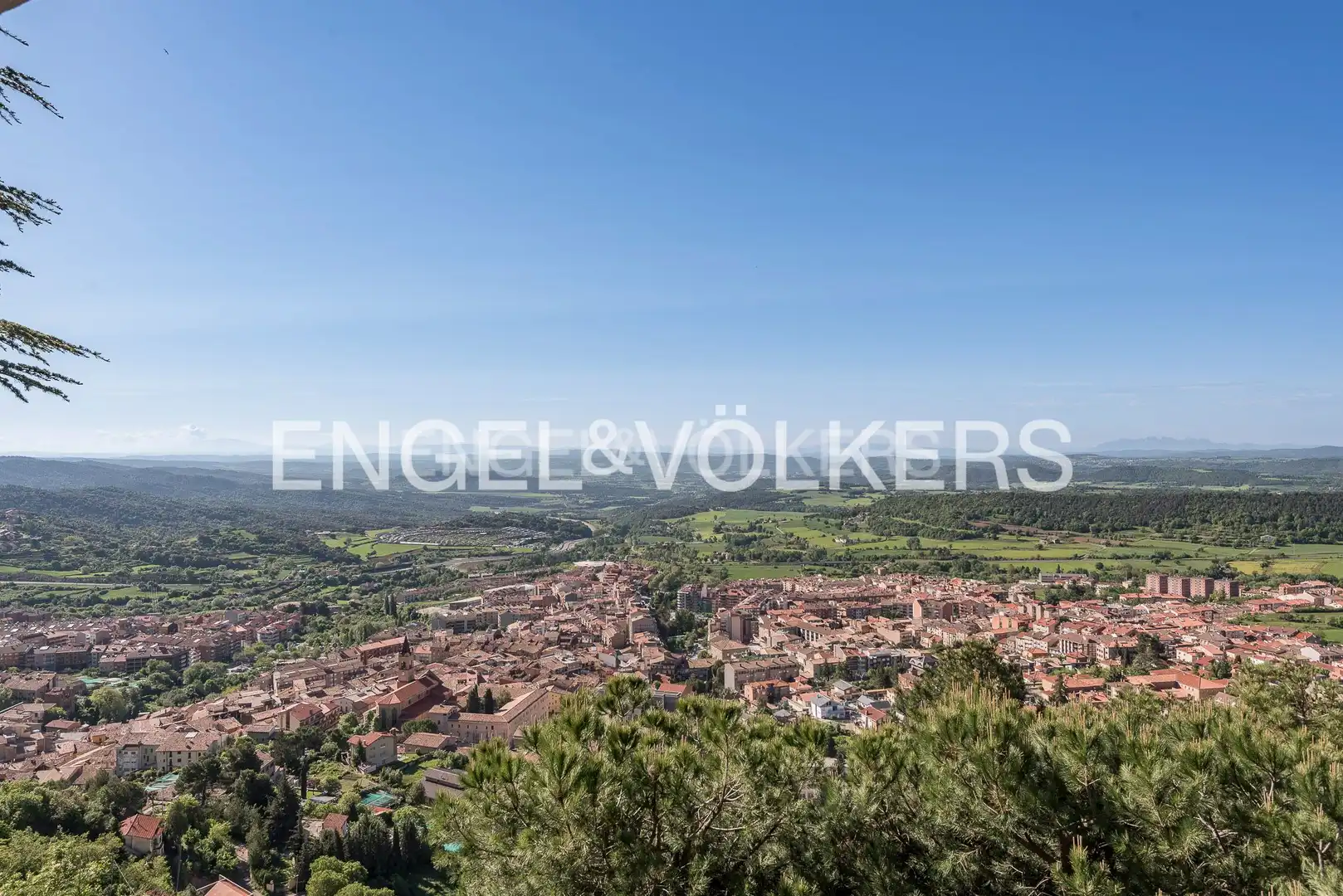 Vista exterior de Casa o chalet en venta en Berga con Calefacción, Jardín privado y Terraza