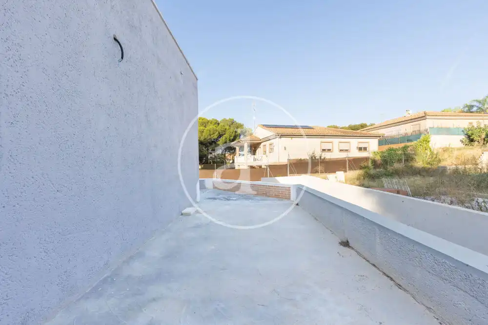 Casa aparellada amb terrassa en venda a Godelleta, imagen 35