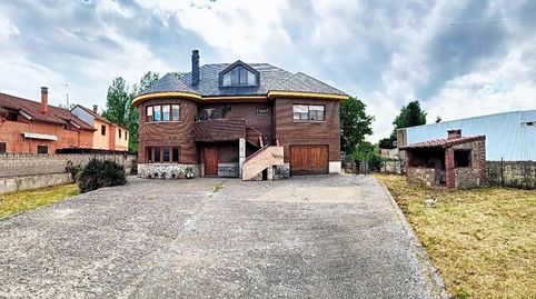 Foto 2 de Casa o xalet en venda a Sariegos, León