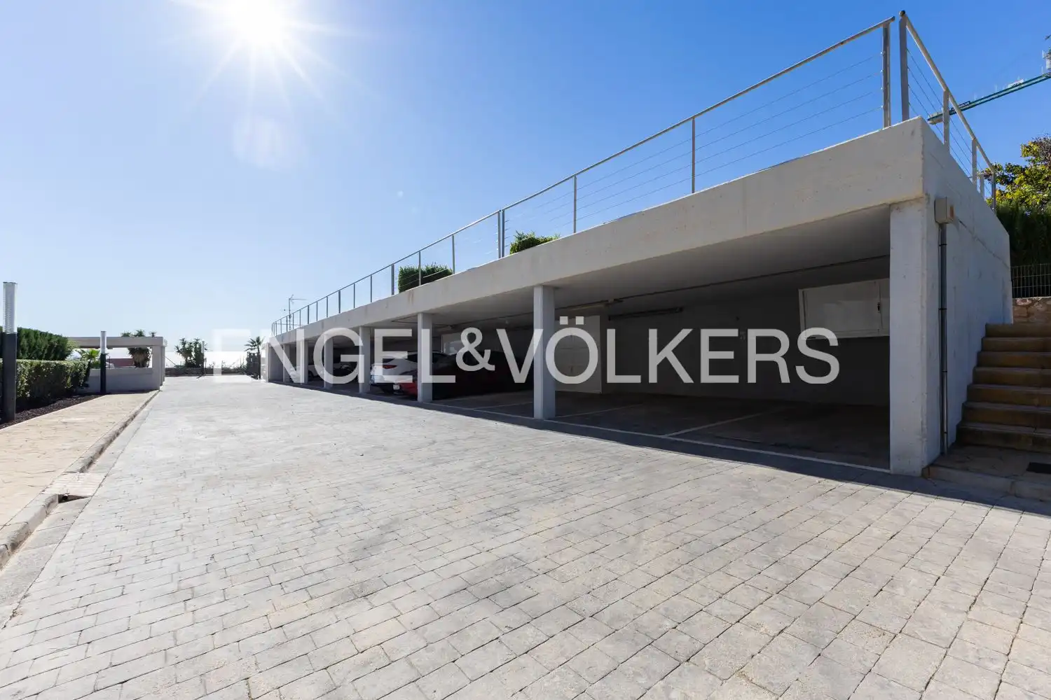 Vista exterior de Pis en venda en Oropesa del Mar / Orpesa amb Aire condicionat, Calefacció i Jardí privat