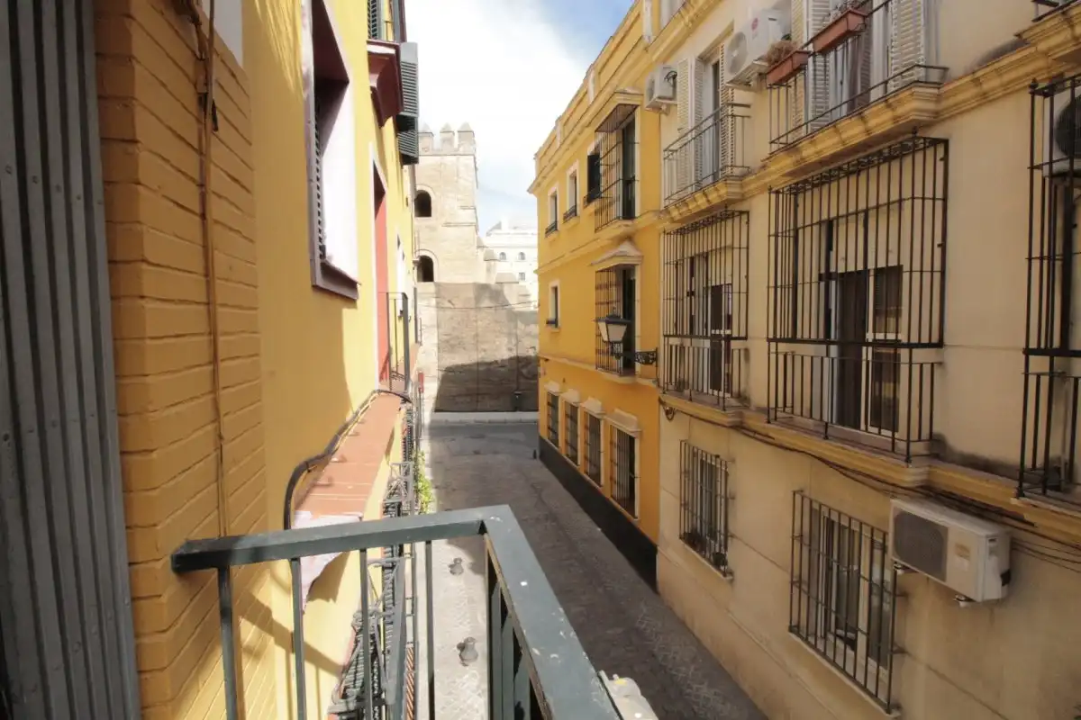 Vista exterior de Apartamento de alquiler en Sevilla con Aire acondicionado, Calefacción y Amueblado
