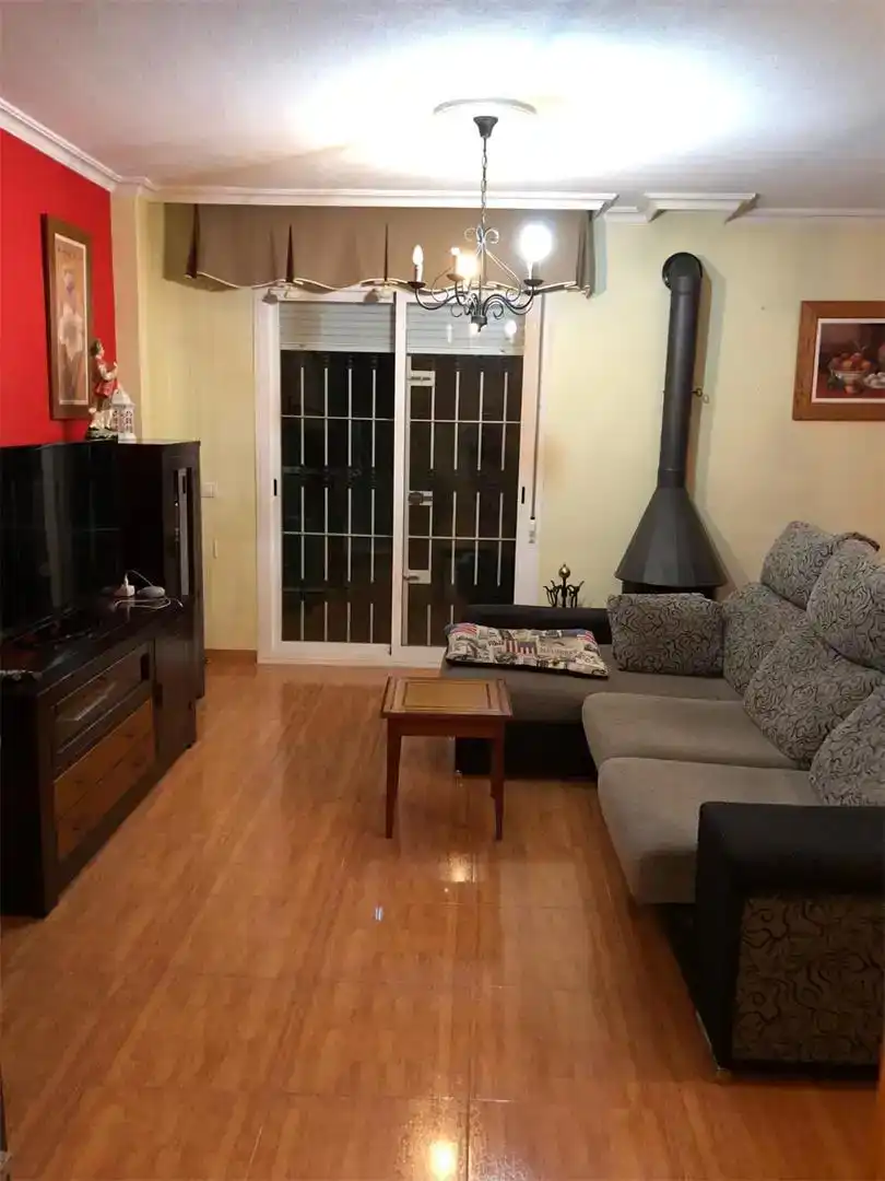 Sala d'estar de Dúplex en venda en Almería amb Aire condicionat i Balcó