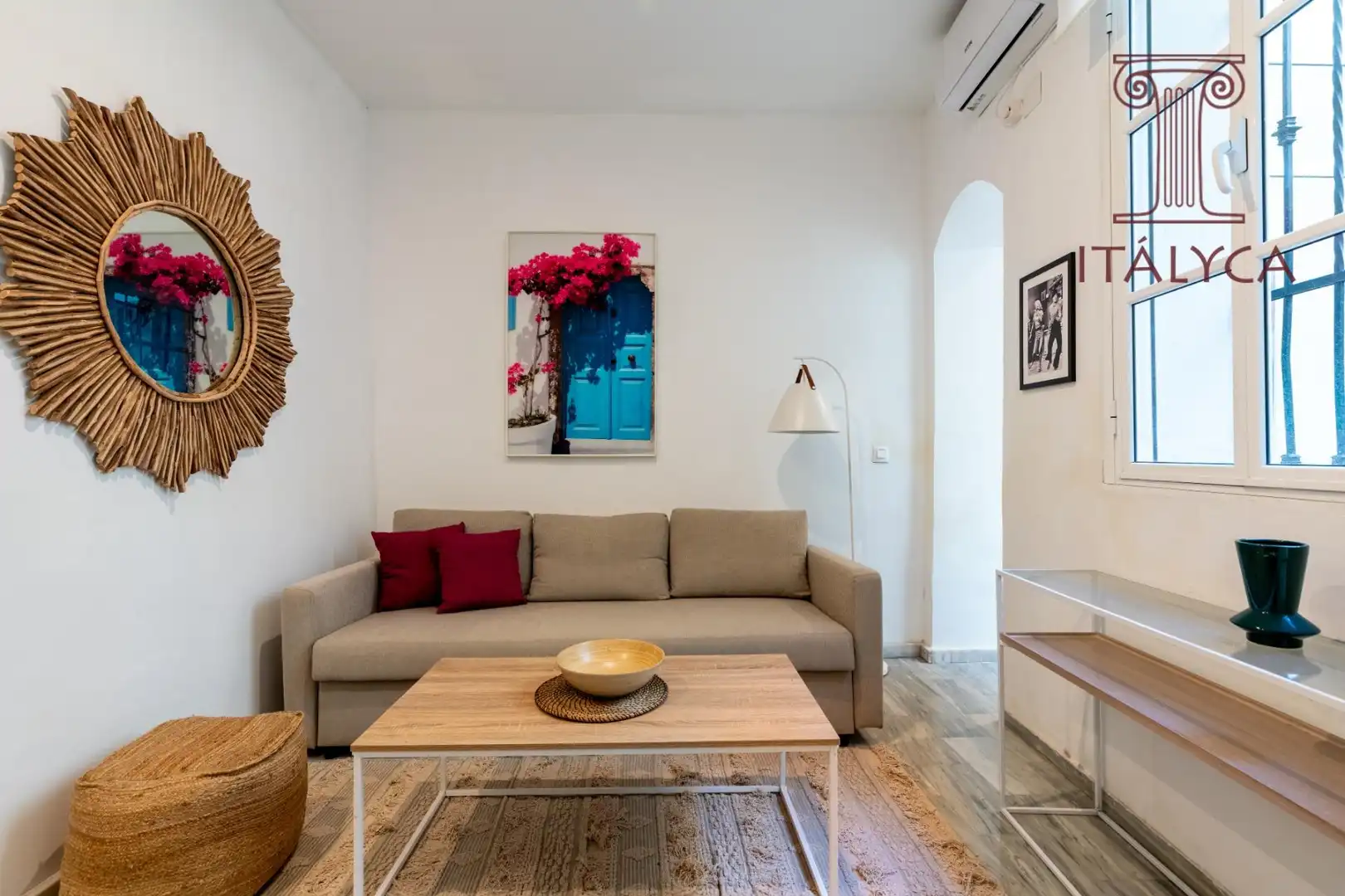 Flat for sale in Calle Peral, Alfalfa - Santa Cruz, Casco Antiguo, Sevilla Capital