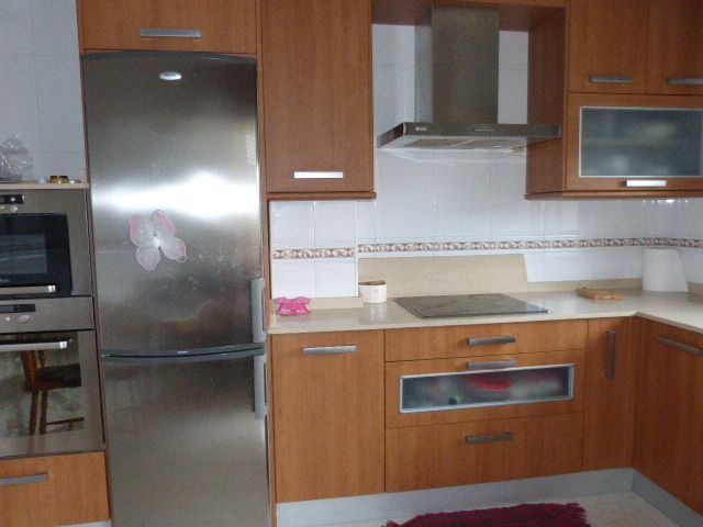 Cocina de Piso en venta en Villarcayo de Merindad de Castilla la Vieja con Calefacción, Terraza y Amueblado