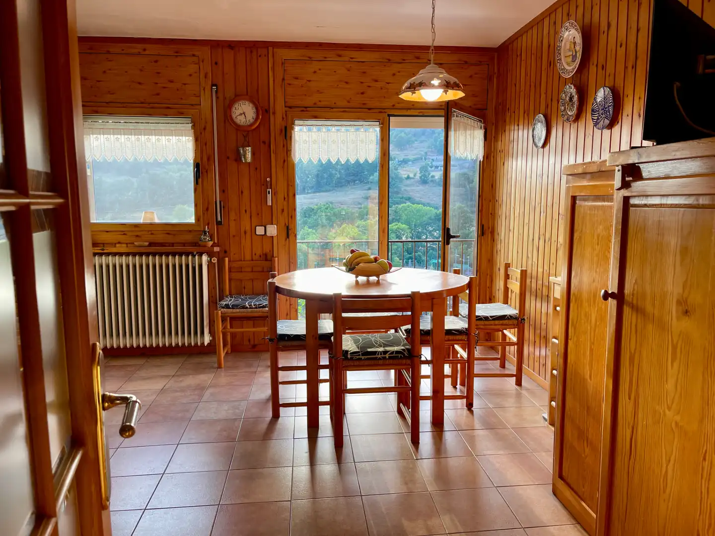 Comedor de Casa o chalet en venta en Sant Pau de Segúries con Aire acondicionado, Jardín privado y Terraza