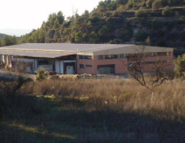 Nave industrial en Alquiler en CM DE LES TERRES POLIGONO 14 en Talamanca