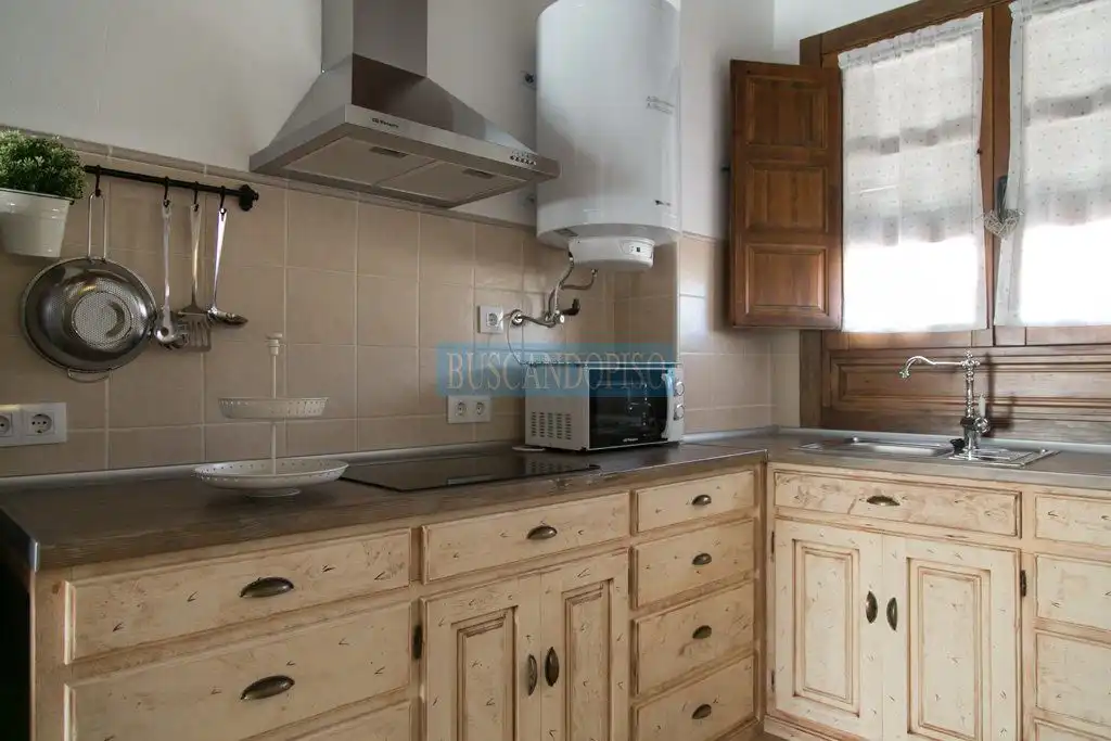 Cocina de Apartamento en venta en Ajamil de Cameros con Calefacción, Amueblado y Balcón