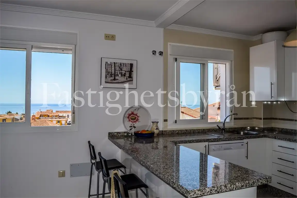 Cuina de Apartament en venda en Vélez-Málaga amb Aire condicionat, Terrassa i Traster
