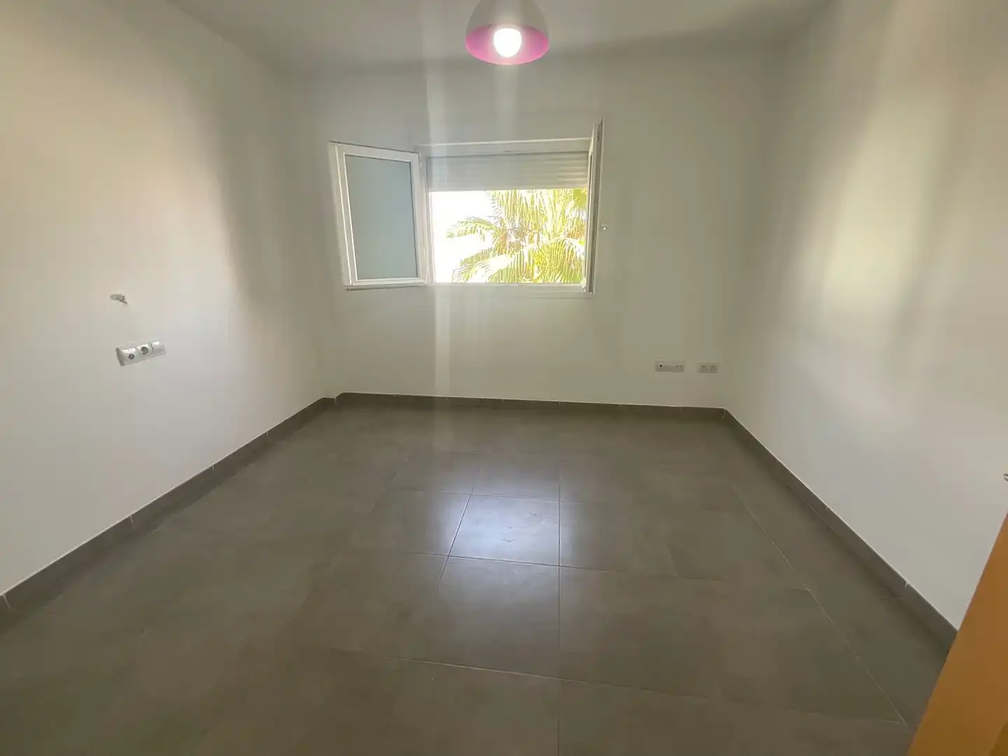 Habitación de Casa o chalet en venta en Almería con Jardín privado, Terraza y Trastero