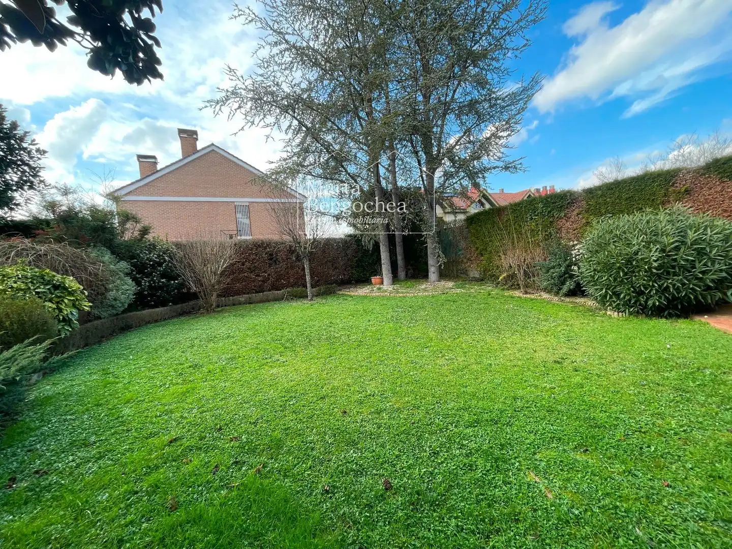 Casa adosada en venta en CALLE MENDIZABALA, Mendizorrotza - Armentia