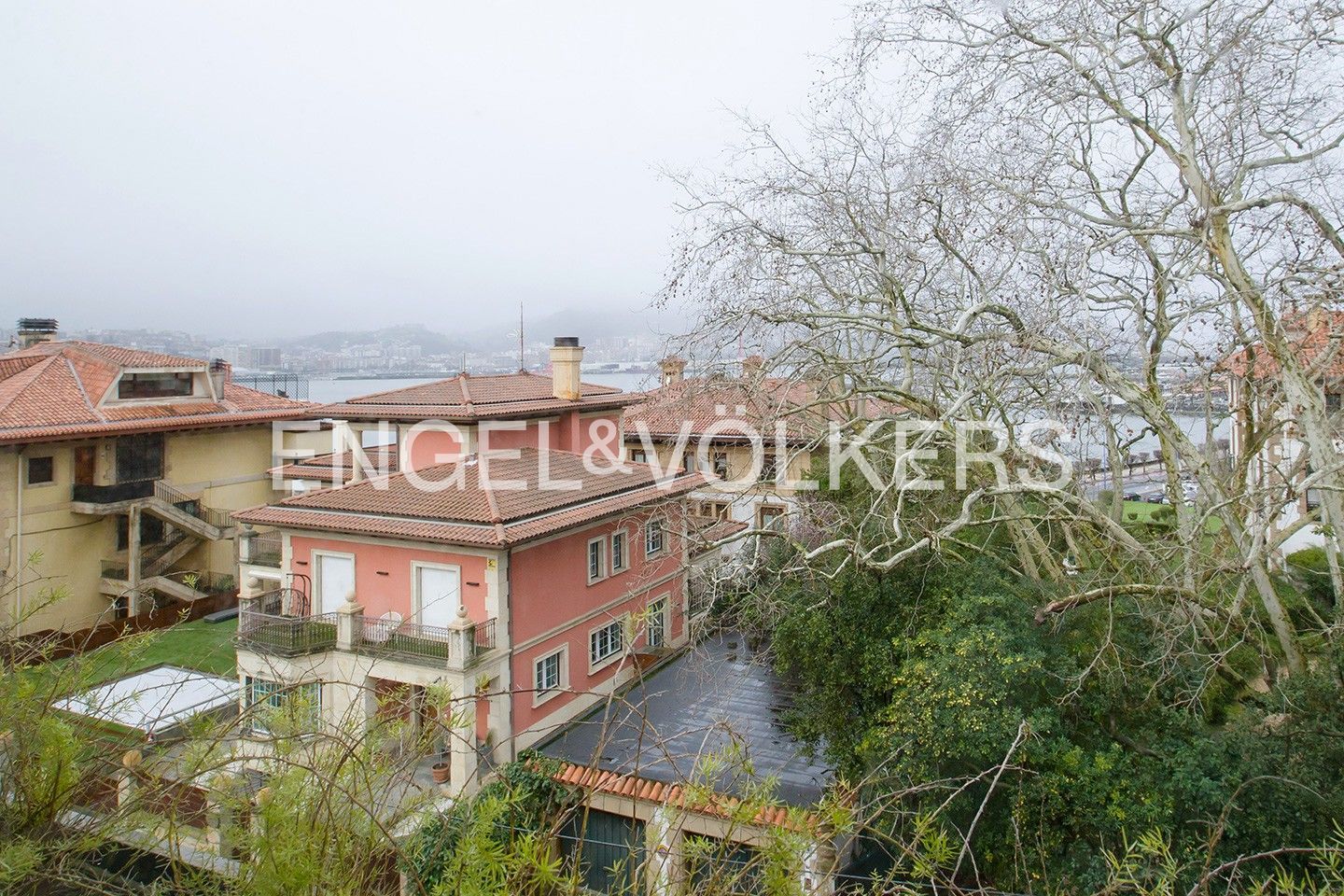 Vista exterior de Apartament en venda en Getxo  amb Calefacció, Terrassa i Traster