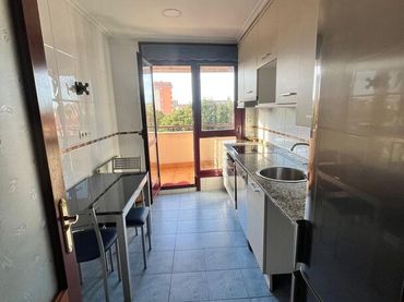 Appartamento con ascensore in vendita a Calle Pintora Concha Mori