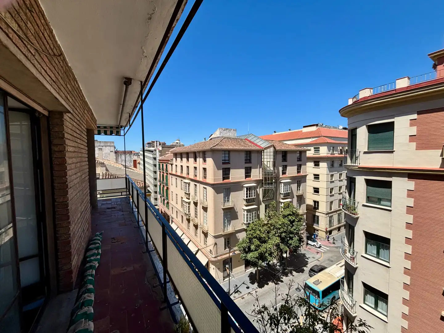 Vista exterior de Piso en venta en Málaga con Terraza y Balcón