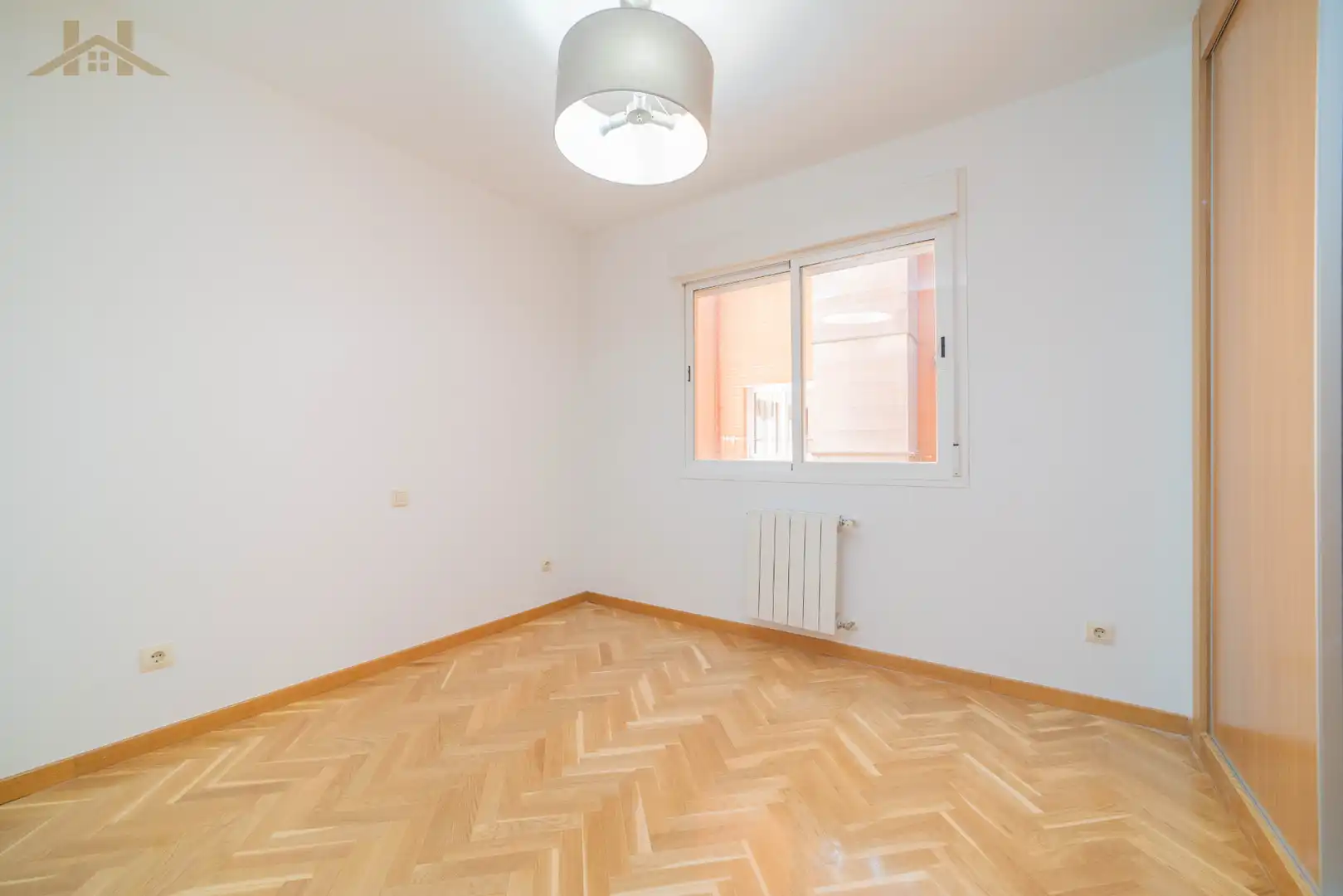 Habitación de Piso en venta en Boadilla del Monte con Aire acondicionado, Calefacción y Parquet