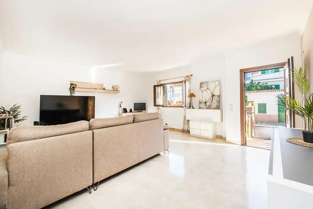 Sala d'estar de Casa adosada en venda en Marratxí amb Terrassa i Balcó