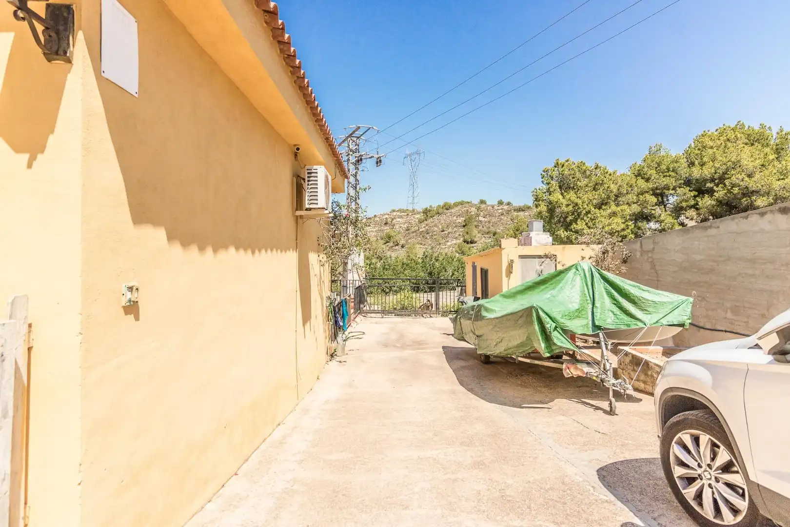 Vista exterior de Casa o xalet en venda en Alfarb amb Aire condicionat, Calefacció i Jardí privat