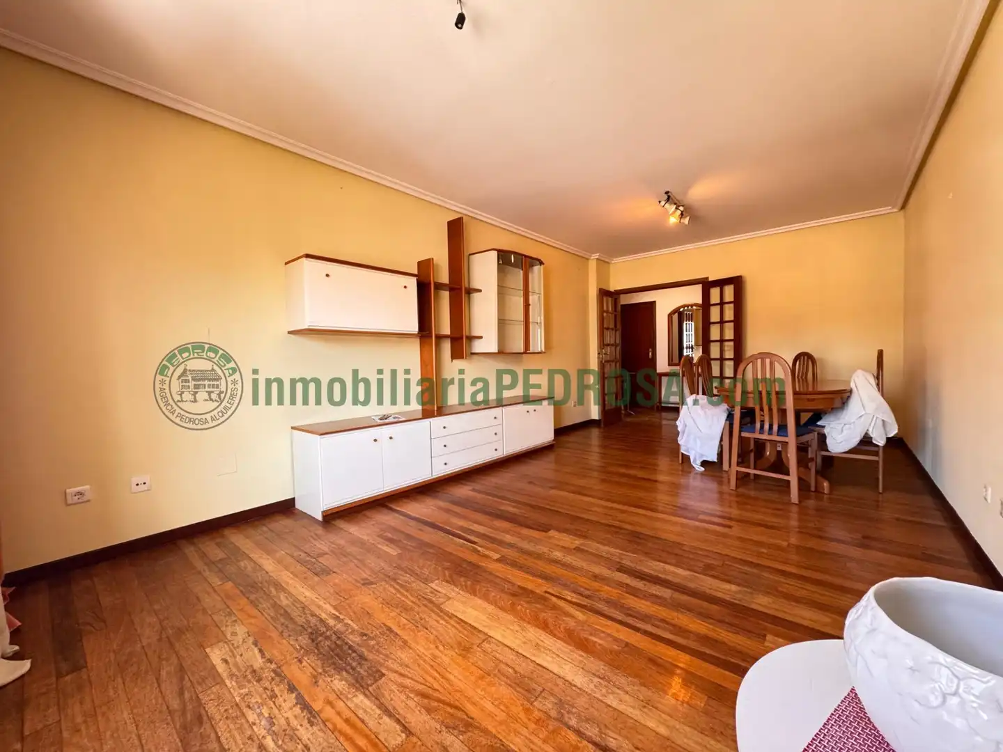 Living room of Flat for sale in Pontevedra Capital   with Heating and Storage room