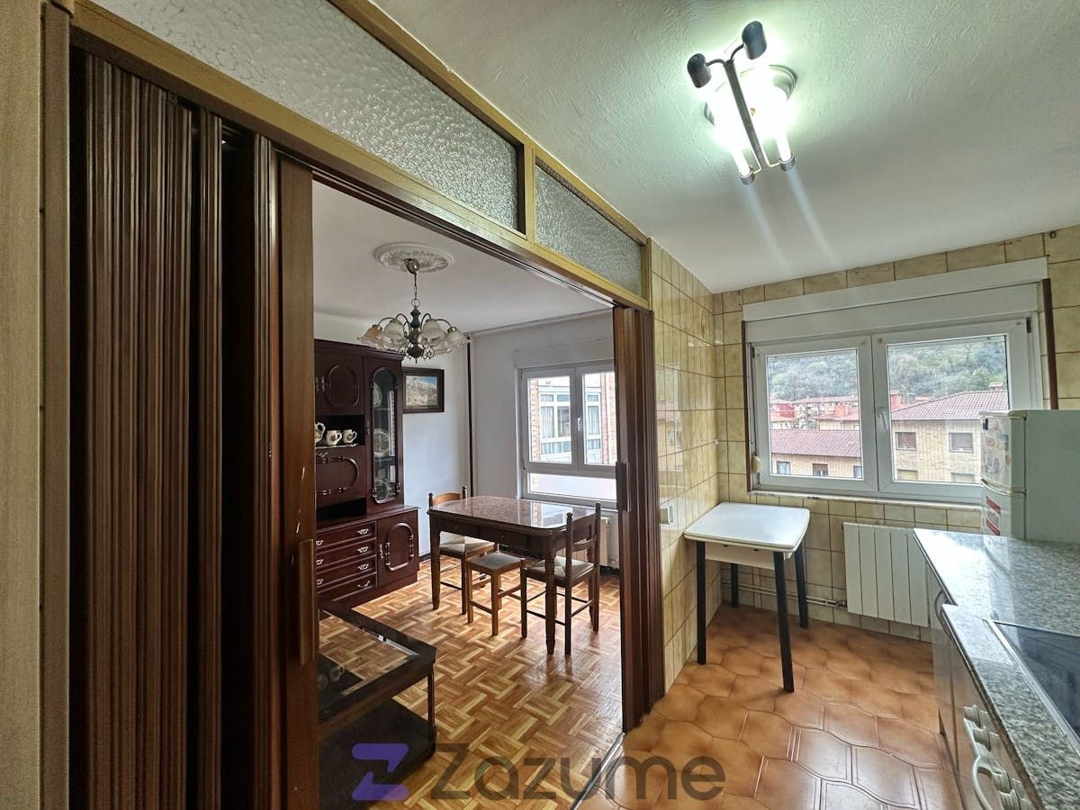 Flat for rent in C. Nueva, Sama