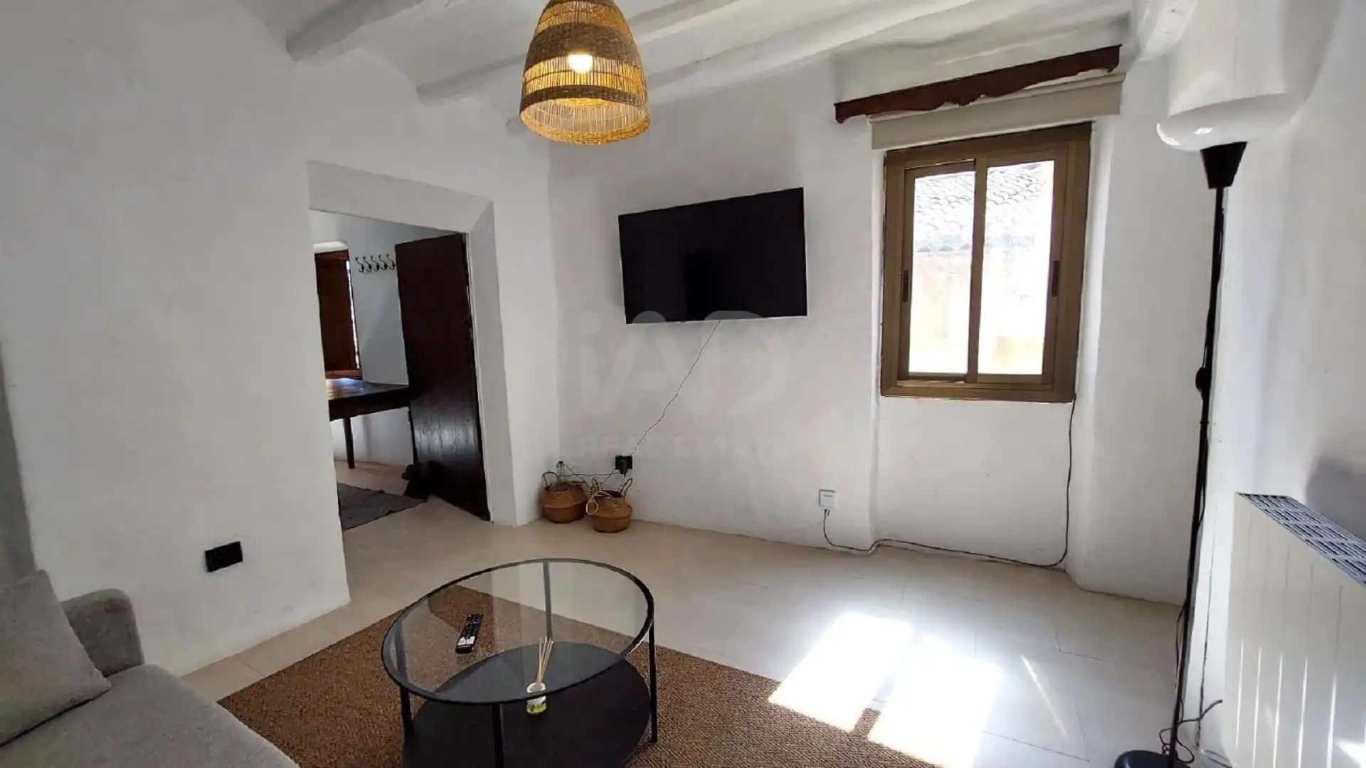 Country homes for sale in Montblanc