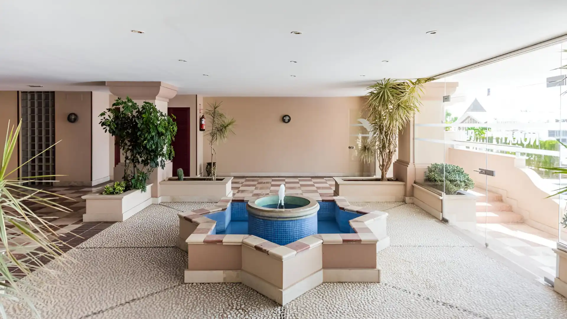 Swimming pool of Apartments for sale in Marbella  with Air Conditioner, Heating and Terrace