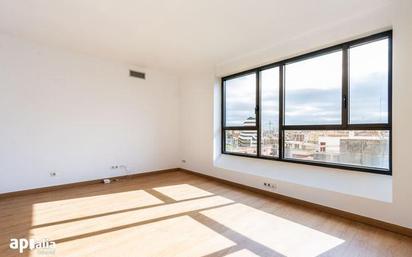 Bedroom of Flat for sale in Sabadell  with Air Conditioner and Heating