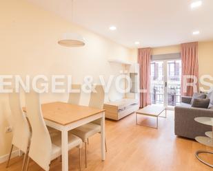 Living room of Apartment to rent in  Madrid Capital  with Air Conditioner, Terrace and Balcony