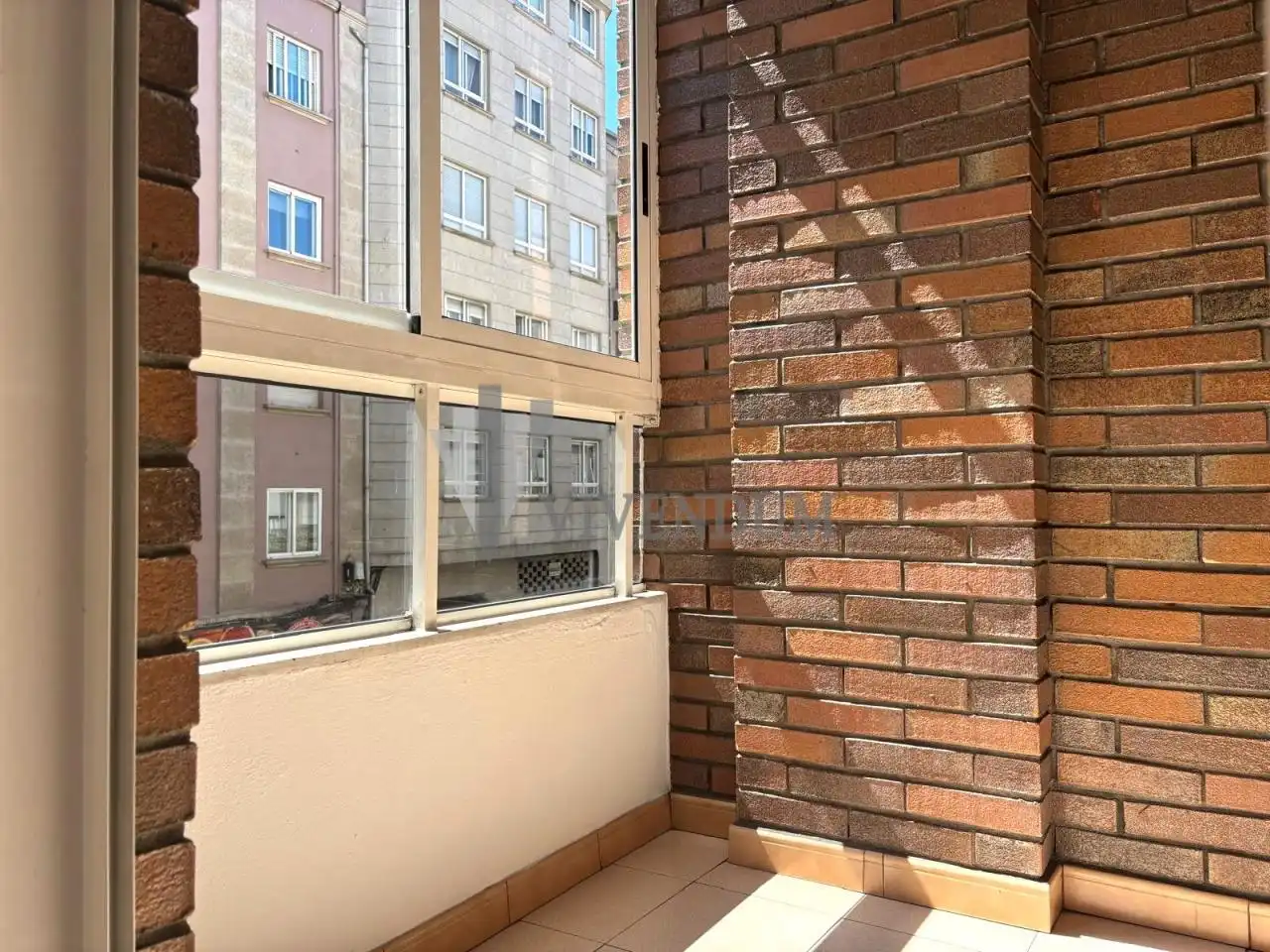 Terraza de Piso de alquiler en Vigo  con Calefacción, Parquet y Terraza