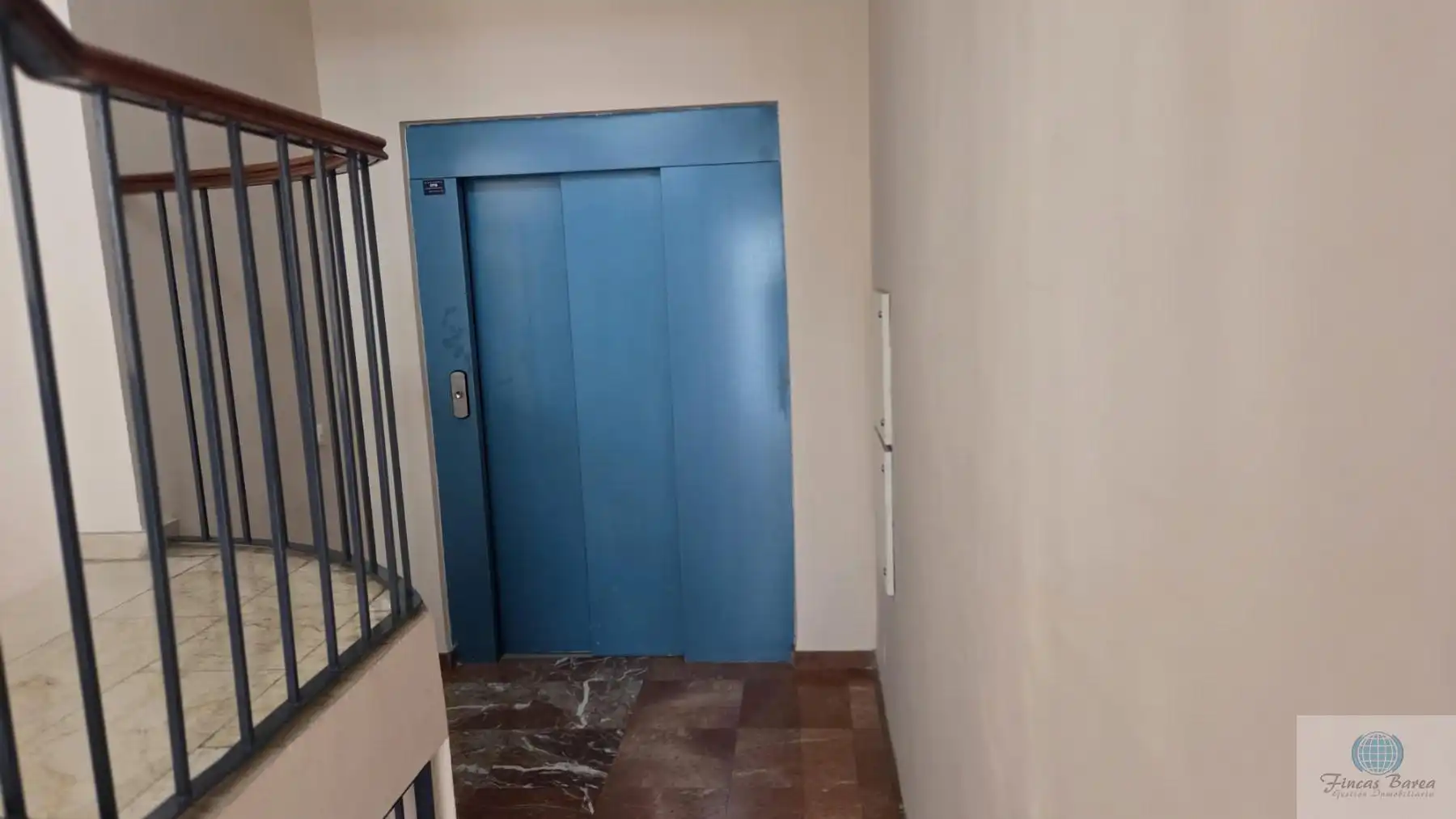 Flat for sale in Fuengirola  with Air Conditioner, Terrace and Community pool