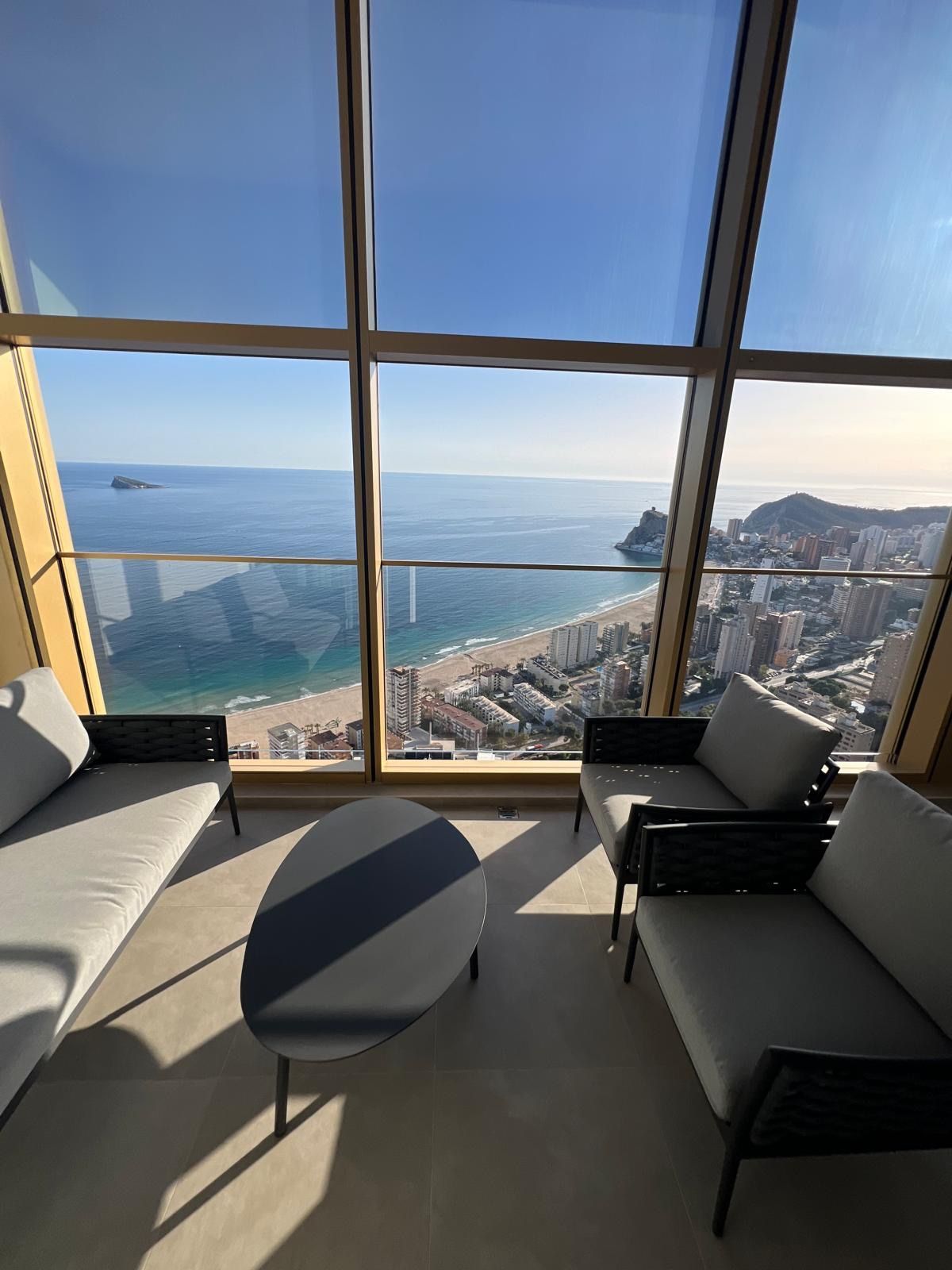 Habitación de Apartamento en venta en Benidorm con Aire acondicionado, Terraza y Amueblado