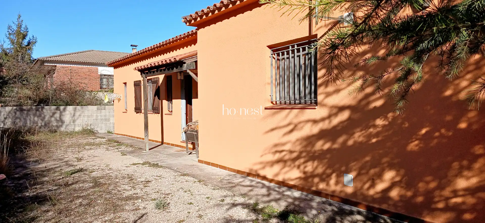 Vista exterior de Casa o xalet en venda en Pontons amb Calefacció, Jardí privat i Terrassa