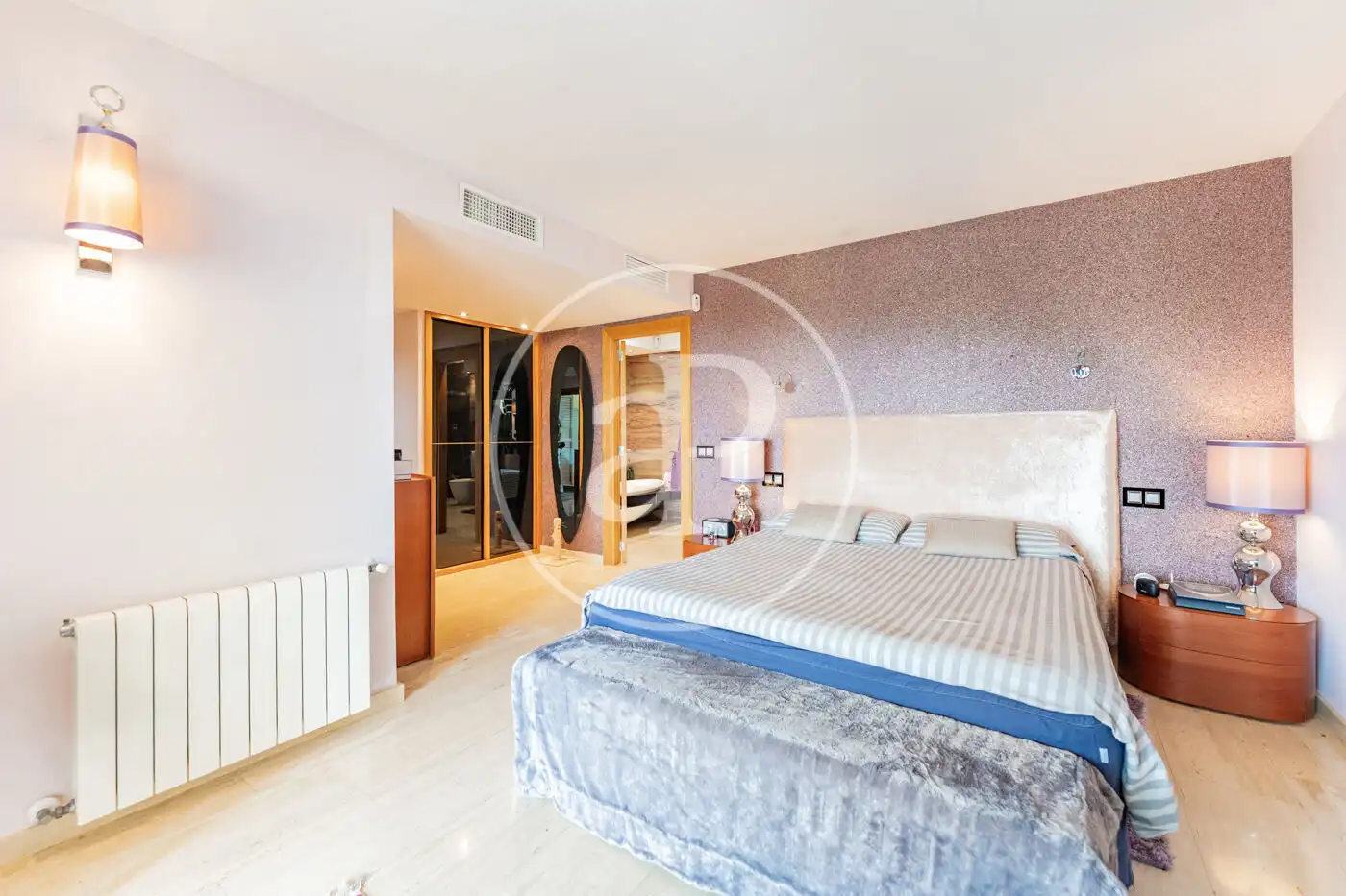 Schlafzimmer von Dachboden zum Verkauf in Calvià mit Klimaanlage, Heizung und Terrasse