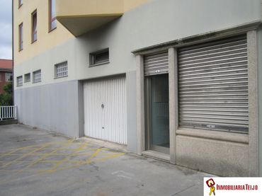 Local comercial en venda a Caranza