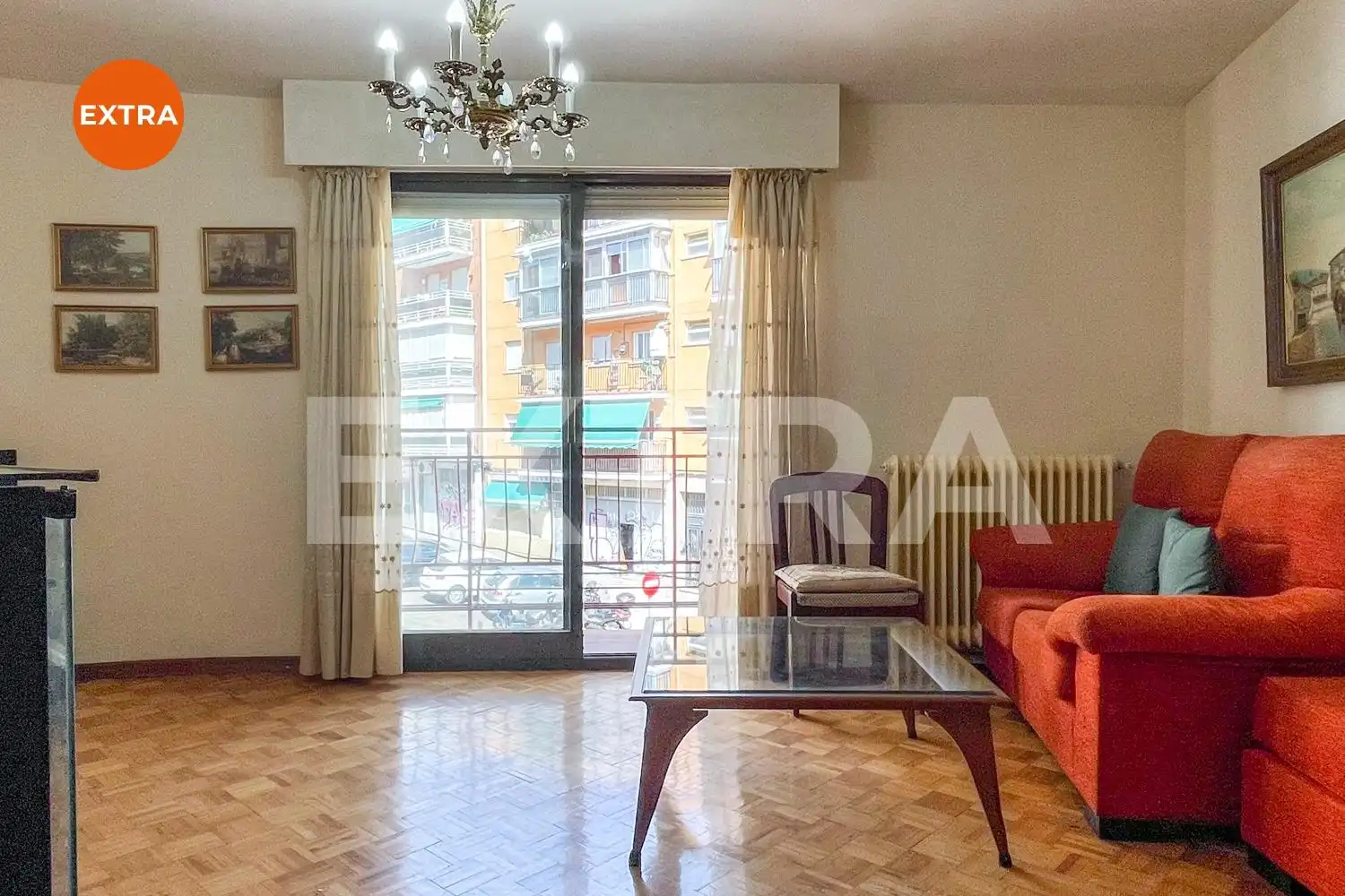 Sala de estar de Piso en venta en Madrid con Calefacción, Parquet y Terraza