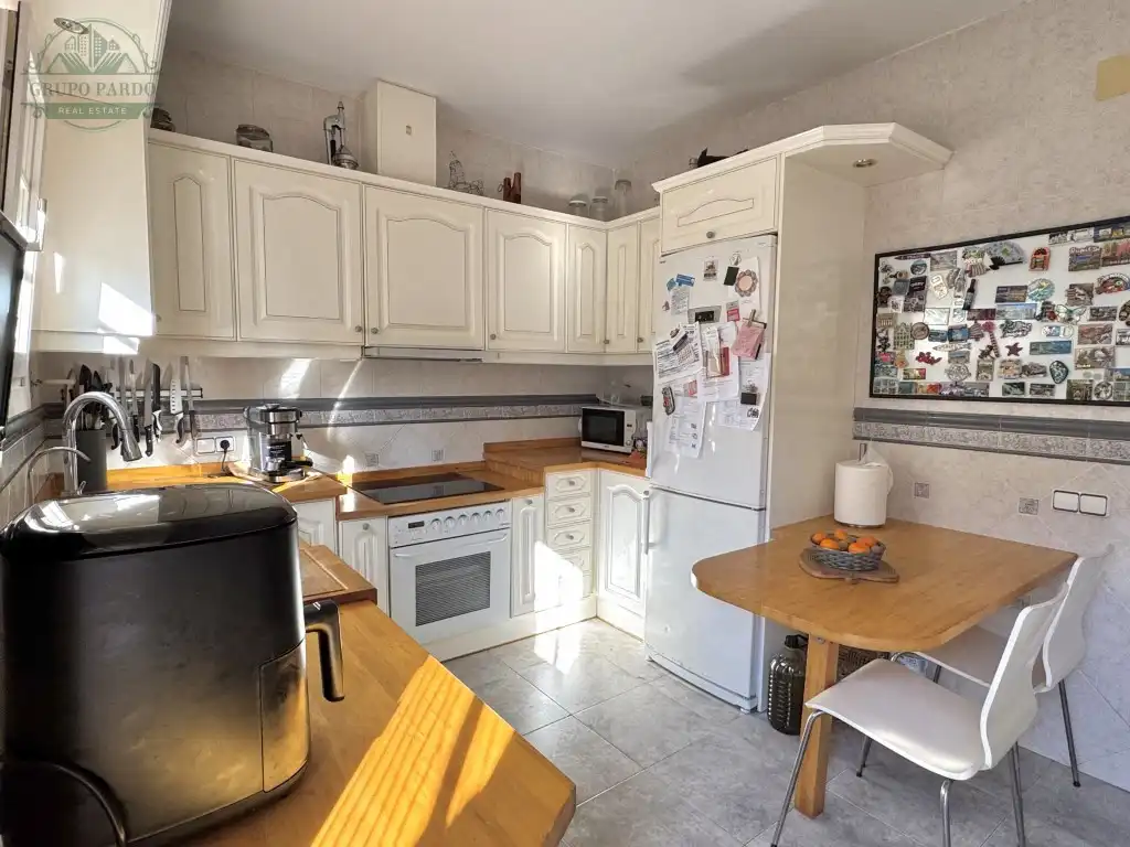 Kitchen of Houses for sale in Mas Romeu