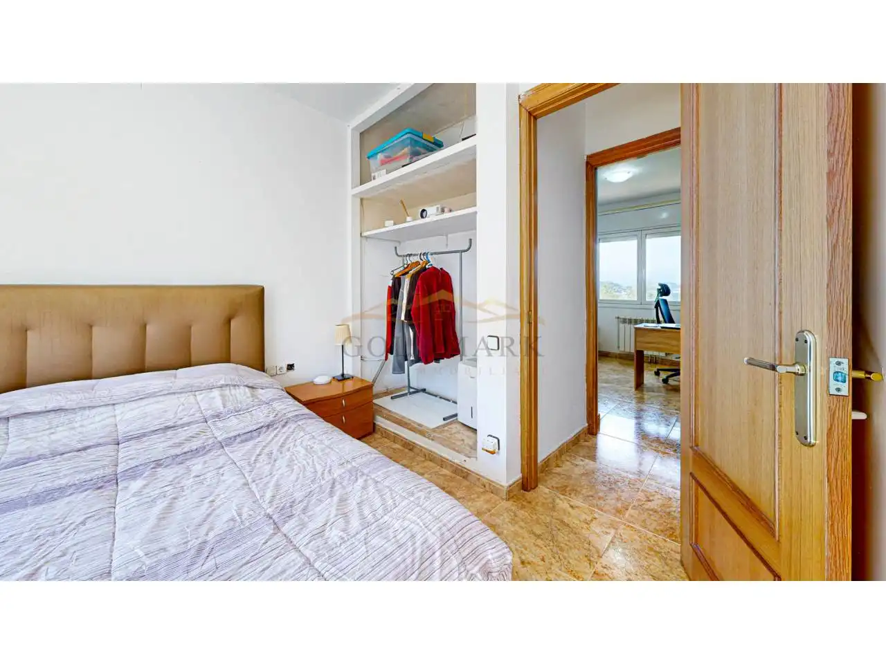 Dormitori de Casa o xalet en venda en Corbera de Llobregat amb Aire condicionat, Jardí privat i Terrassa