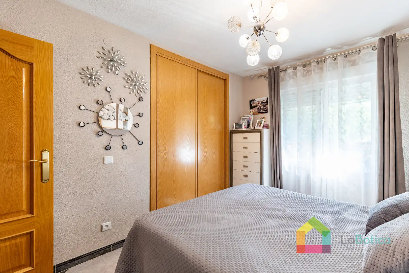 Habitación de Piso en venta en Olías del Rey con Aire acondicionado, Calefacción y Piscina comunitaria