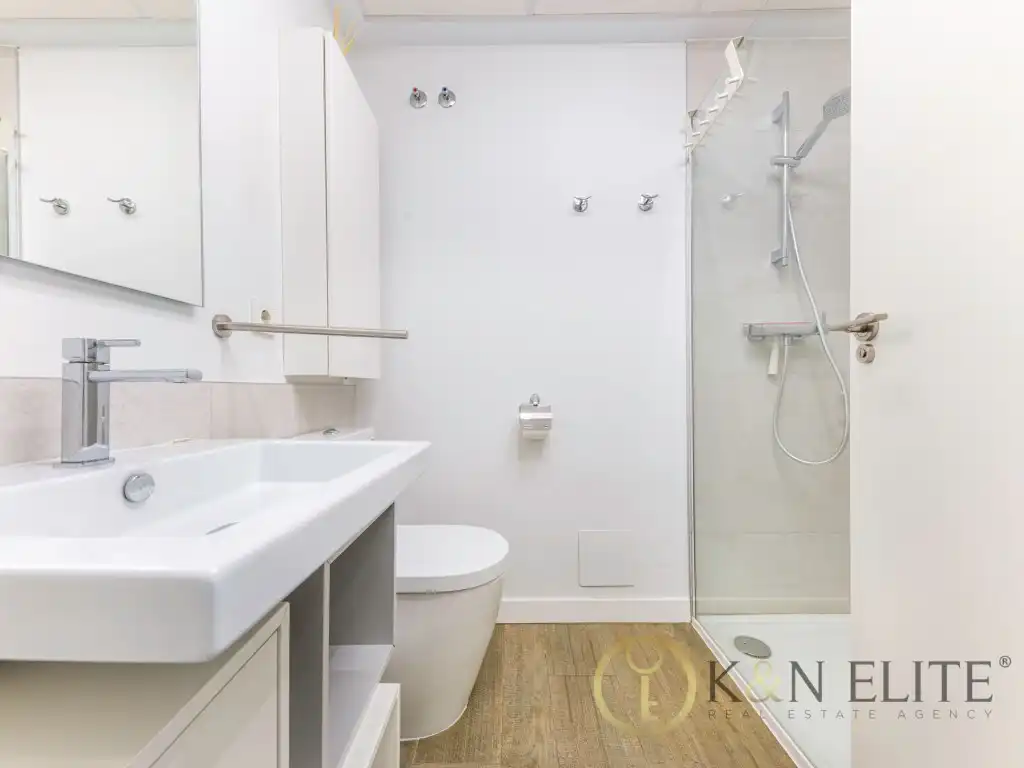 Baño de Ático en venta en Alicante / Alacant con Aire acondicionado, Jardín privado y Terraza