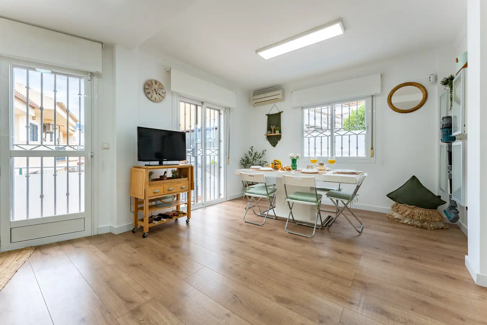 Dining room of Houses for rent in Fuengirola  with Air Conditioner, Terrace and Swimming Pool