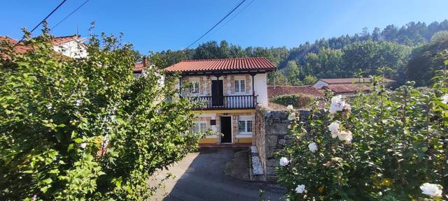 Casa-chalet en Venta en Arenas de Iguña