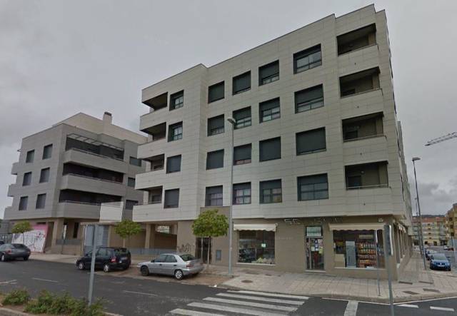 Garaje en Alquiler en Calle Cueva de la Becerra, 1 en Nuevo Cáceres