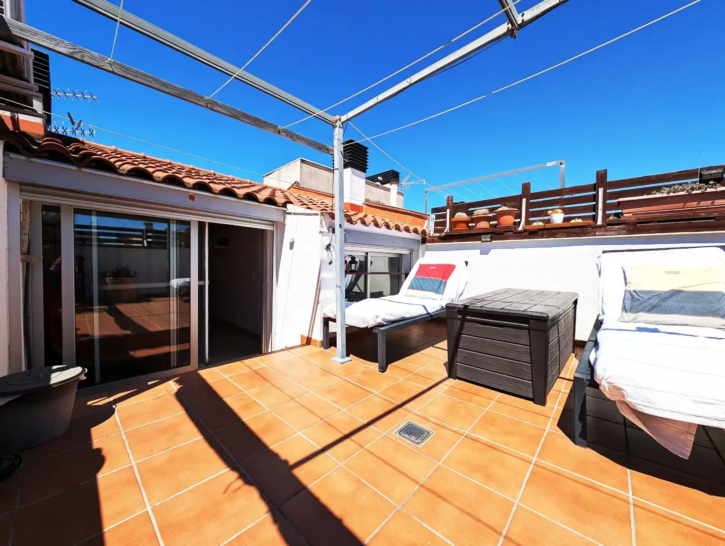 Terrasse von Dachboden zum Verkauf in Vilanova i la Geltrú mit Klimaanlage, Heizung und Parkett