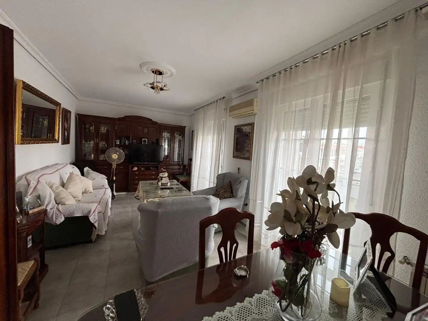 Piso con balcón en venta en Calle San Francisco 63, imagen 2