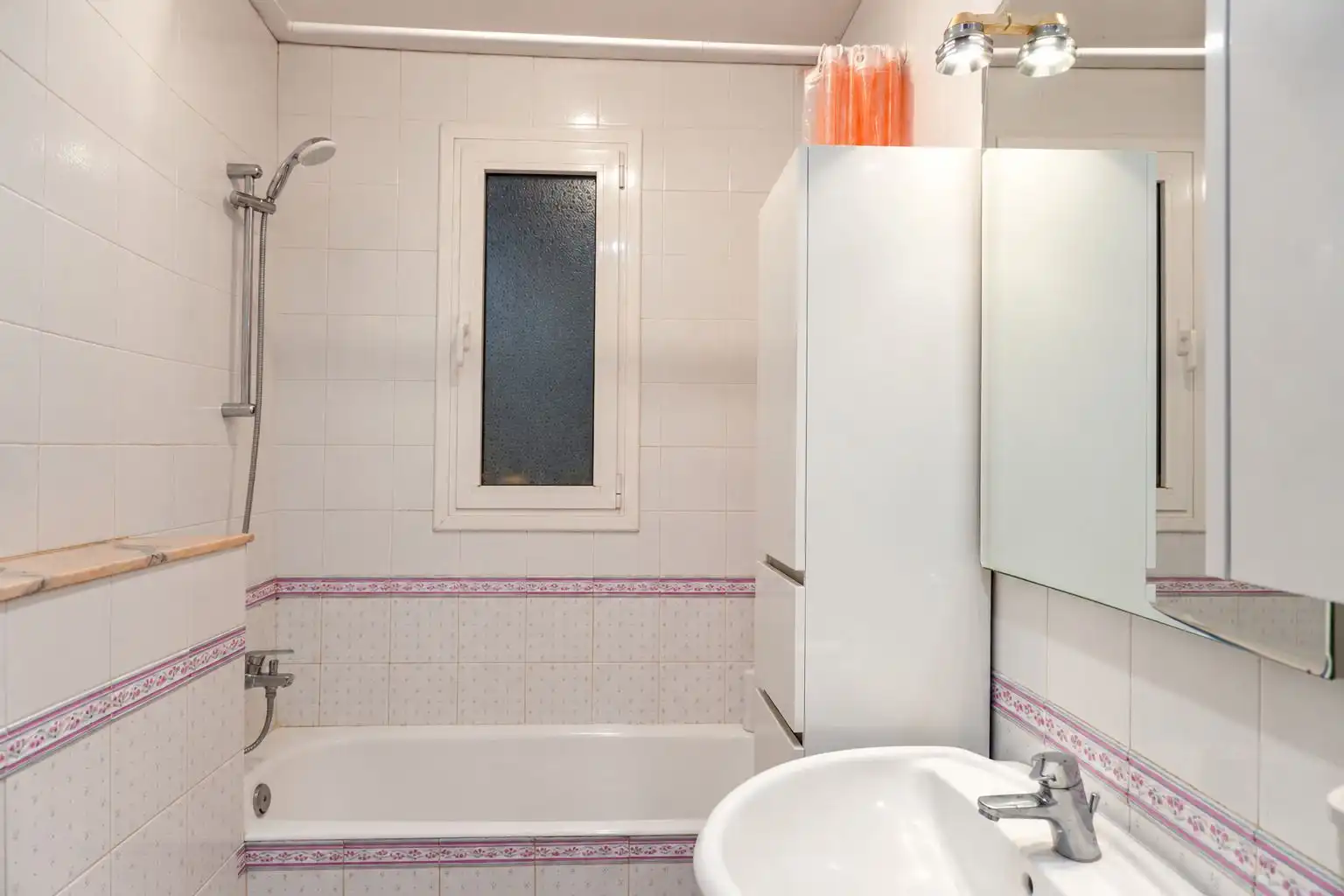 Bany de Apartament en venda en Barcelona