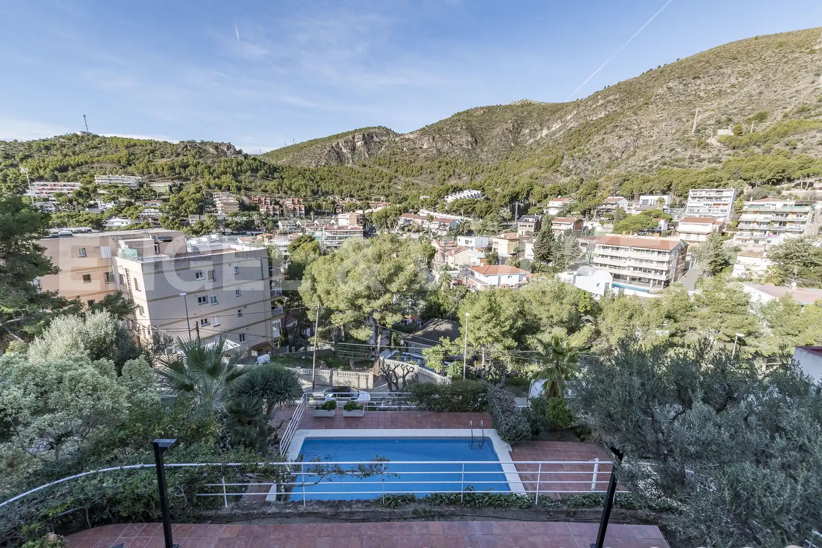 Vista exterior de Casa o xalet en venda en Castelldefels amb Aire condicionat, Calefacció i Jardí privat